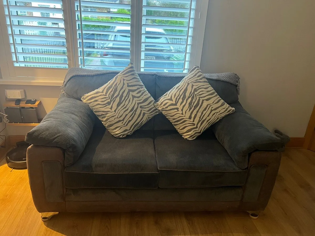 3 & 2 Pieces Sofa - Image 1