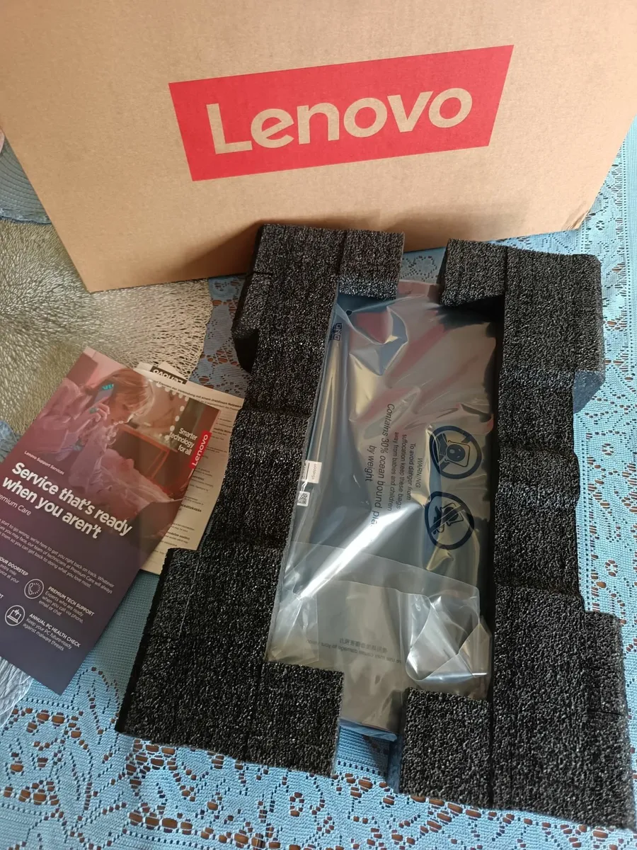 Brand New IP Slim 3 Chromebook - Image 3