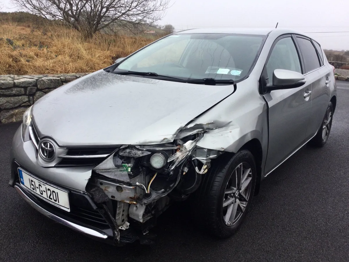 2015 Auris 1.4 Diesel - Image 4