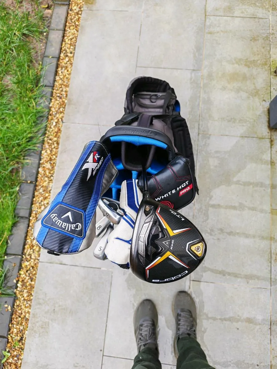 Set of golf clubs - Image 1