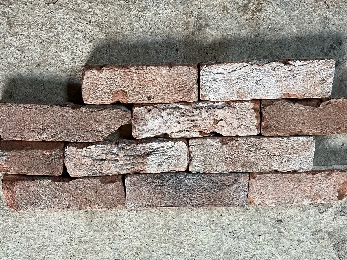 Brick cladding slips 1.6m2 available - Image 2