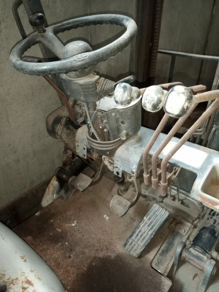 Toyota Forklift - Image 4