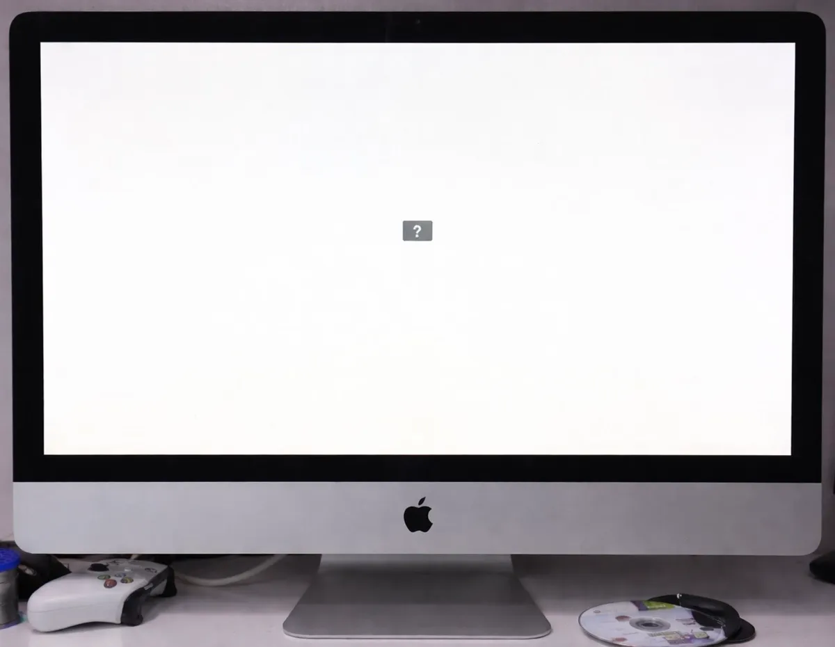 Apple iMac 27” 2011 - Image 1
