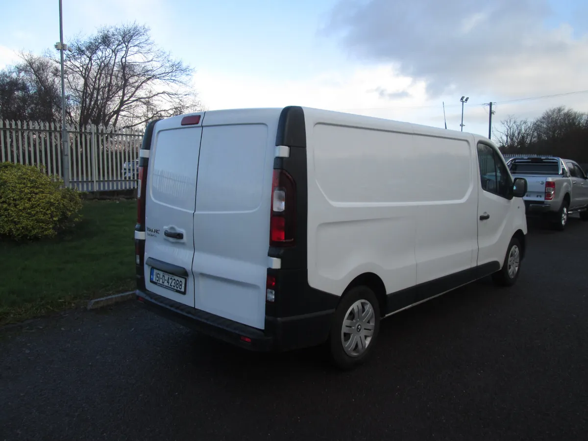 2015 Renault Trafic 1.6 Dci Cvrt Tested 11/2026 - Image 4