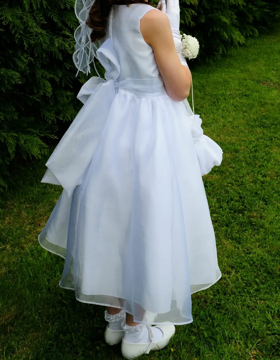 Communion Dress includes gloves and head piece - Image 2