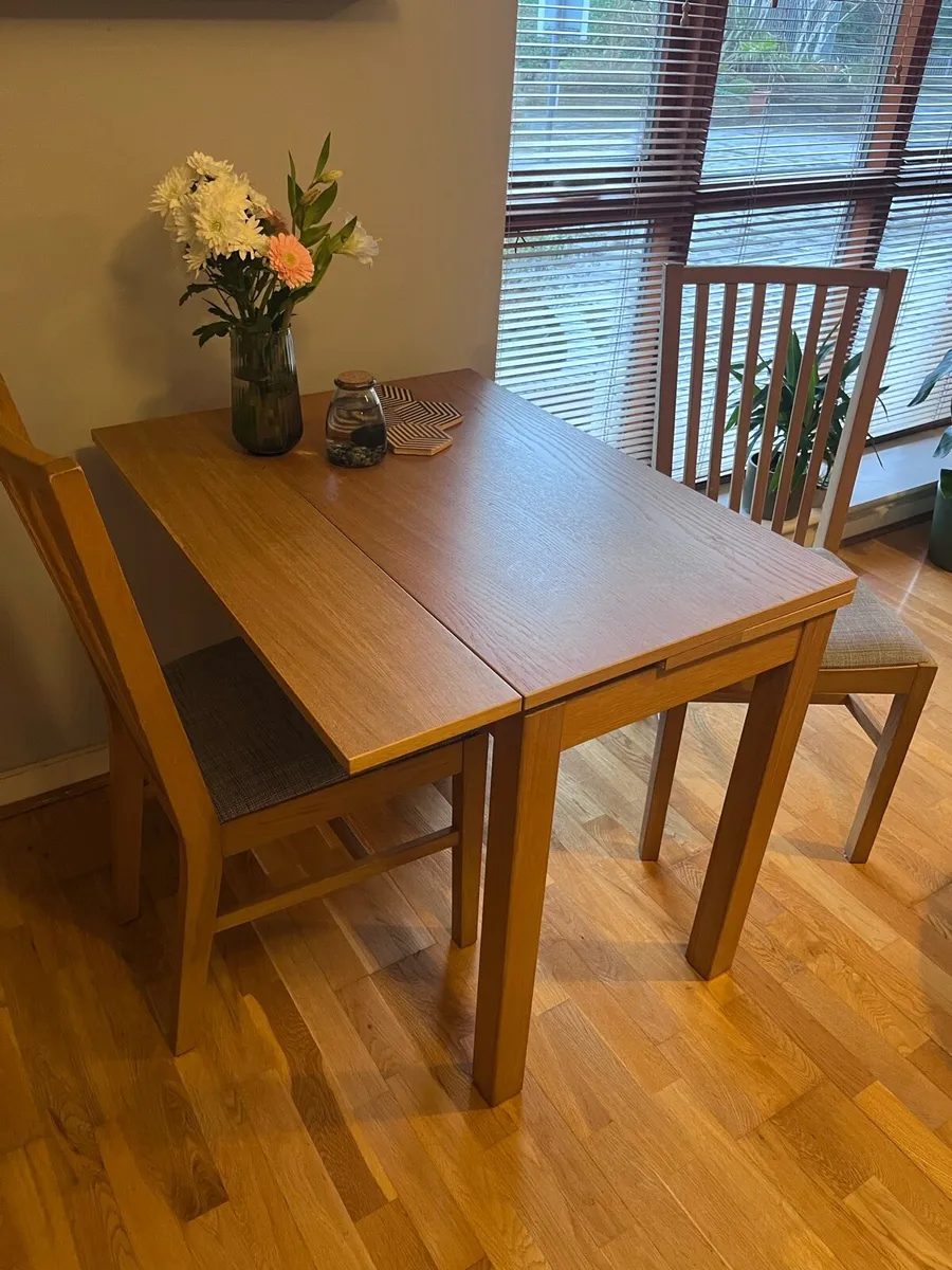 Dining Table and Chairs - Image 4