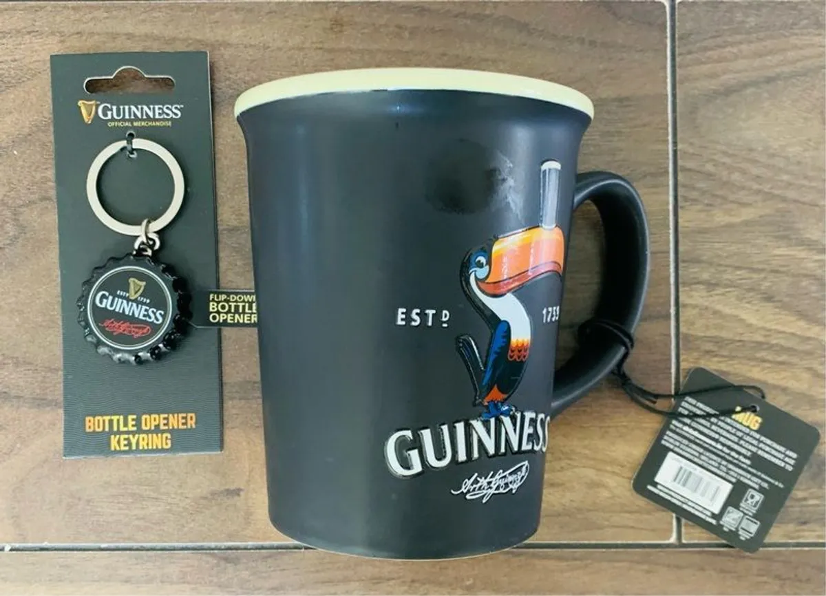 BRAND NEW Guinness Bottle Cap Keyring - Image 2