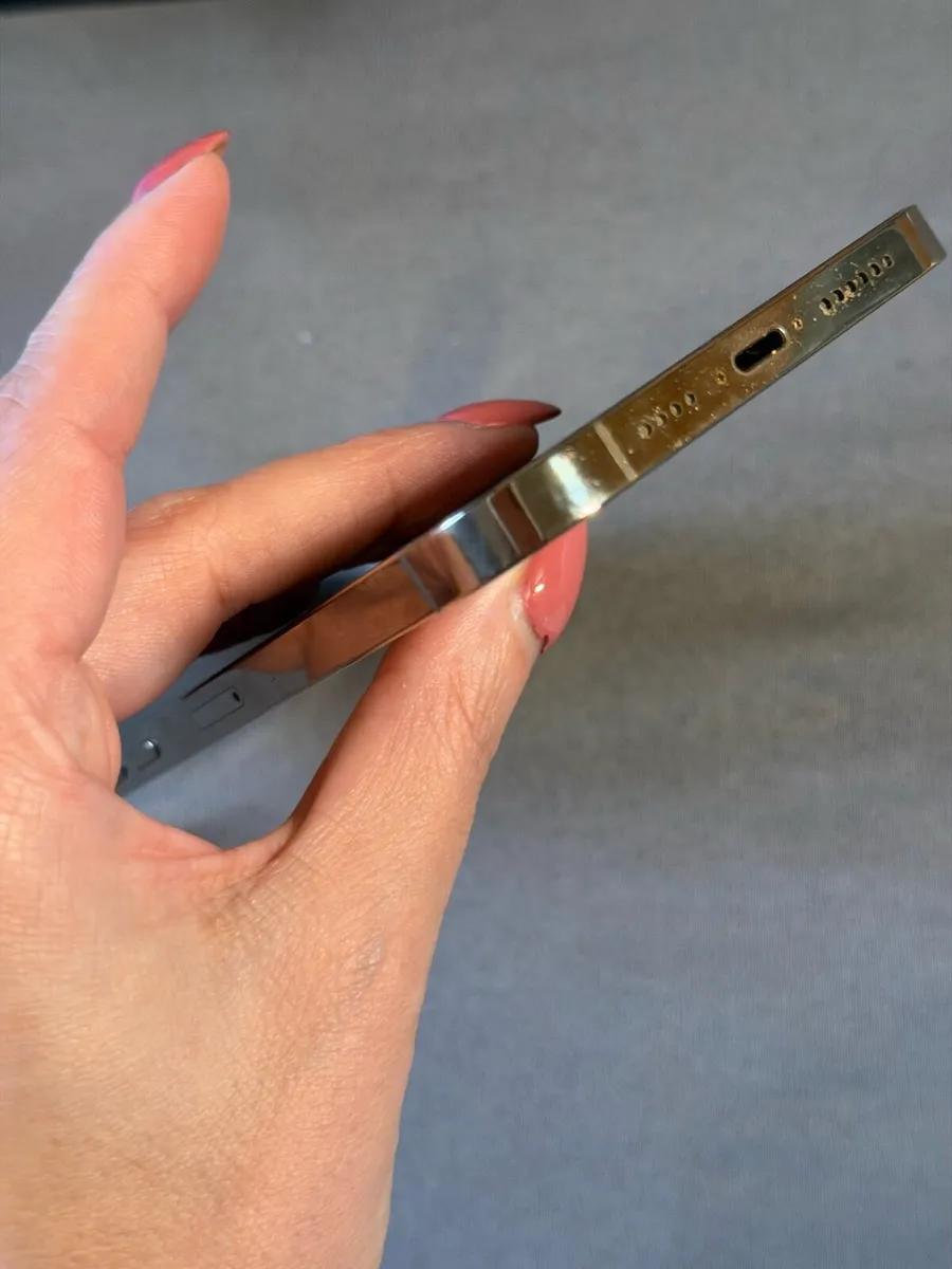 IPhone 12 Pro Max Gold 256GB- excellent condition - Image 3