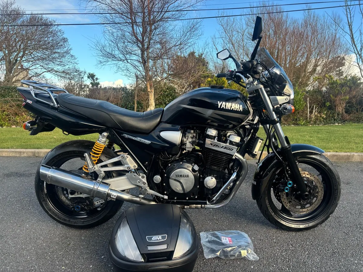 Yamaha XJR 1300 - Image 1