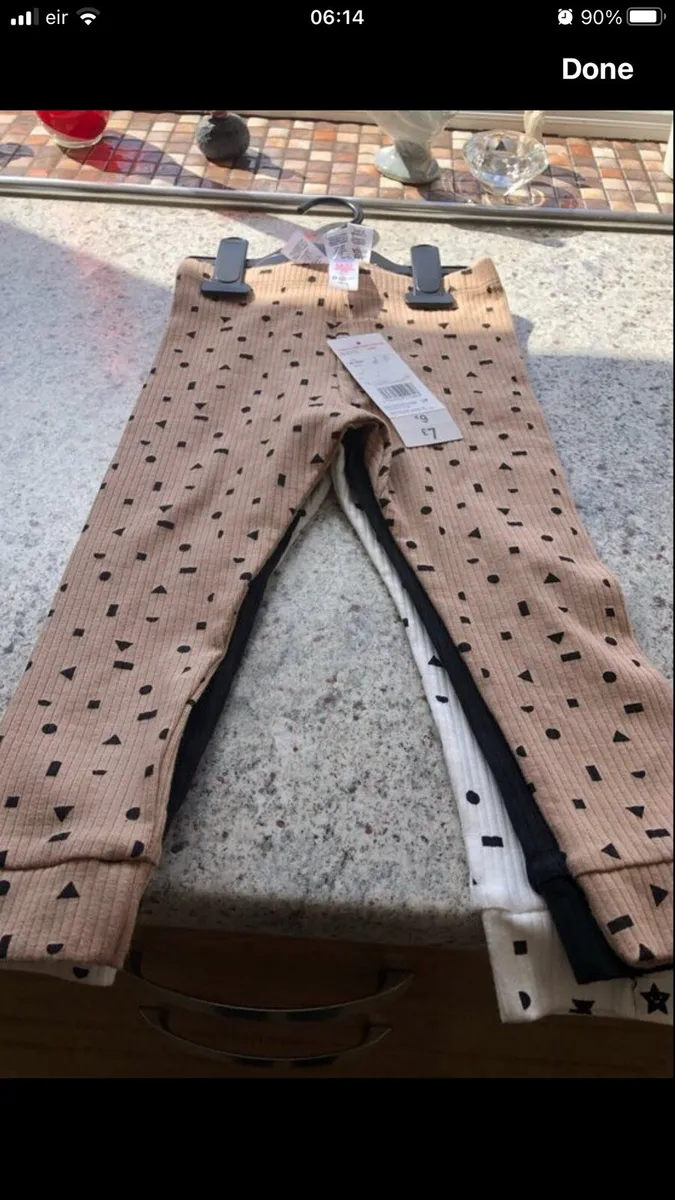 Girls BNWT leggings 12/24 mths €4 - Image 1