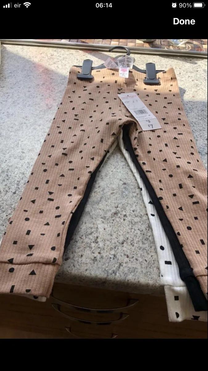 Girls BNWT leggings 12/24 mths €4 - Image 3