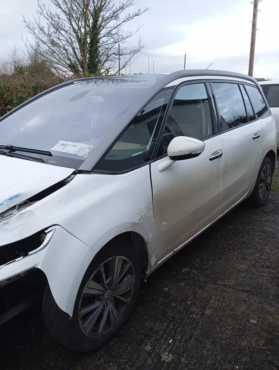 Car spare parts - Image 2