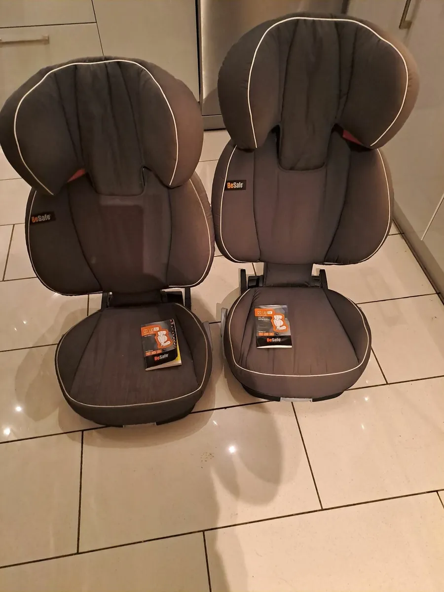 Car seats - Image 1