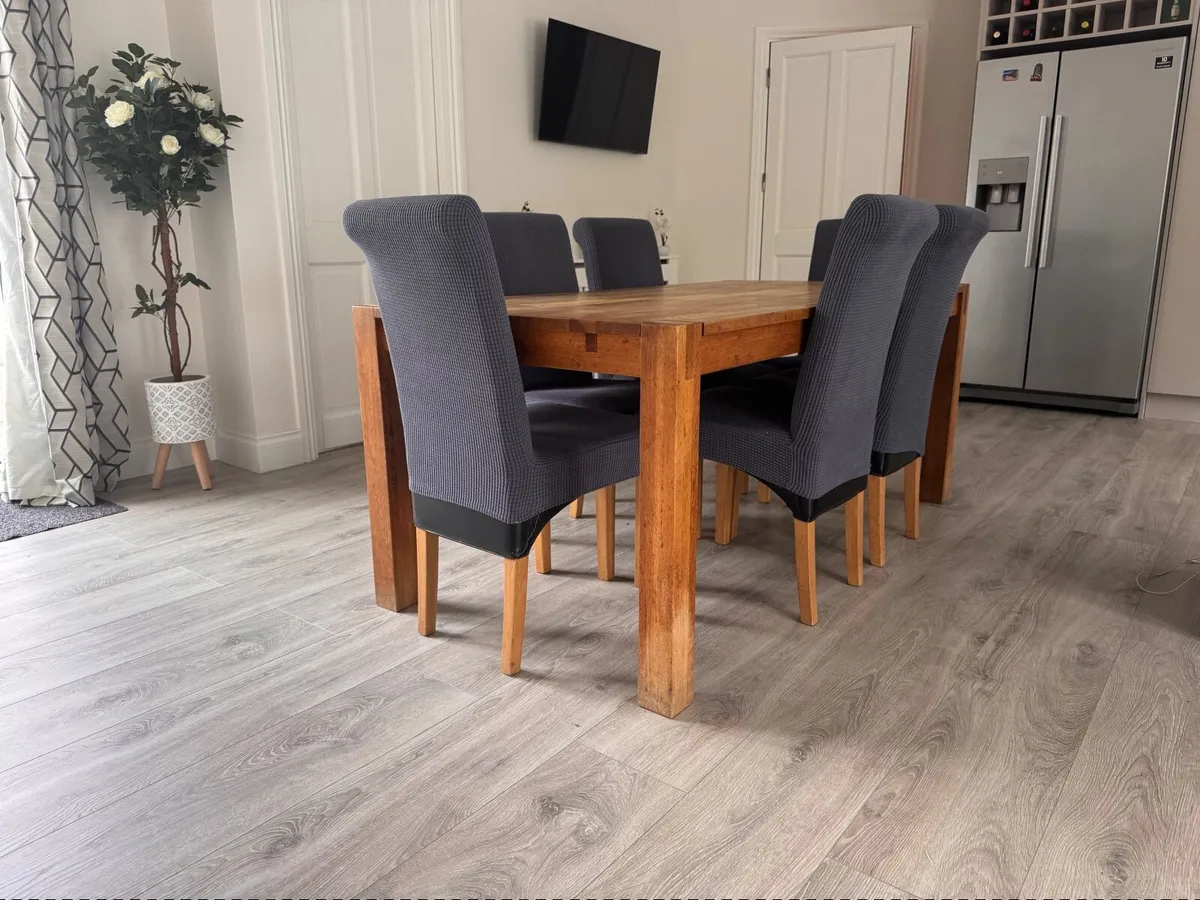 Kitchen Table and Chairs - Image 2