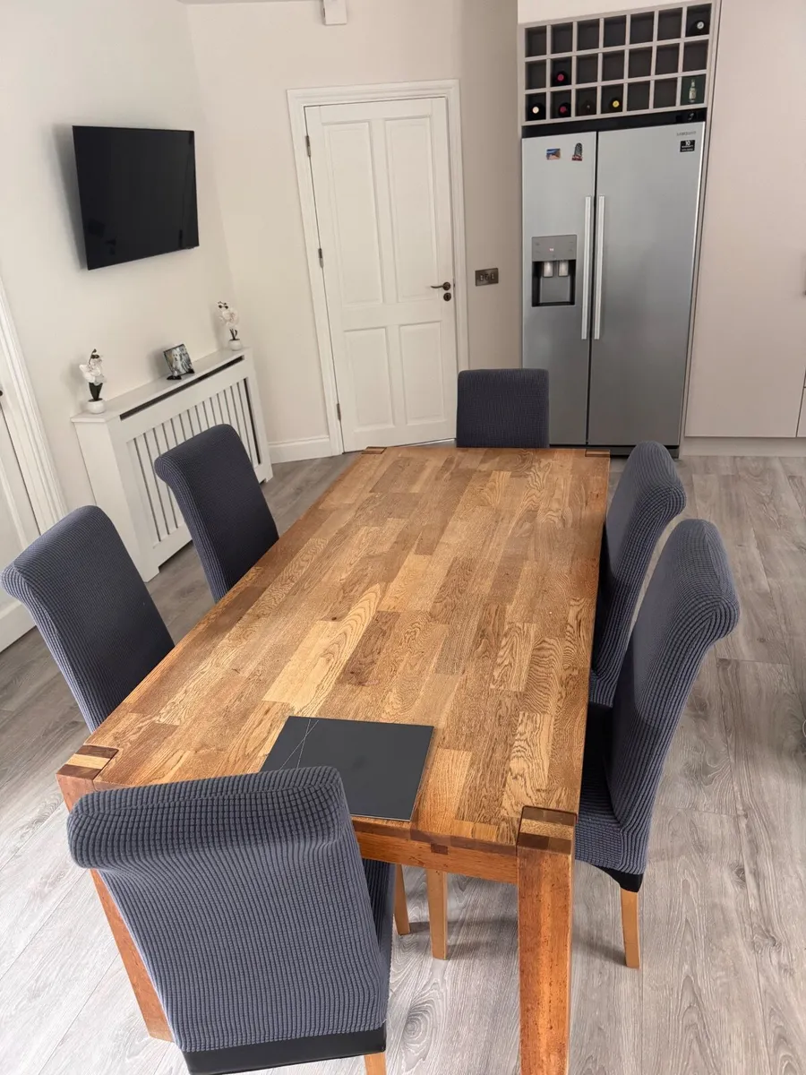 Kitchen Table and Chairs - Image 3