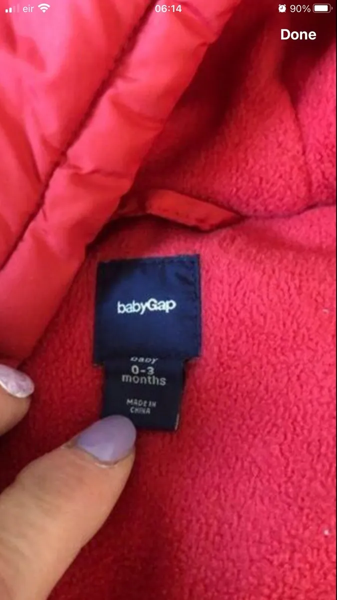 Boys gap all in one suit 0/3 mths €10 - Image 4