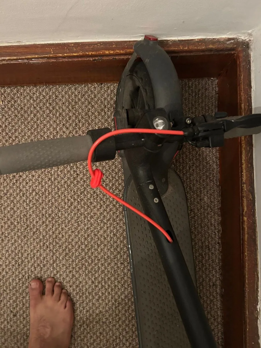 Aovopro e-scooter - Image 1