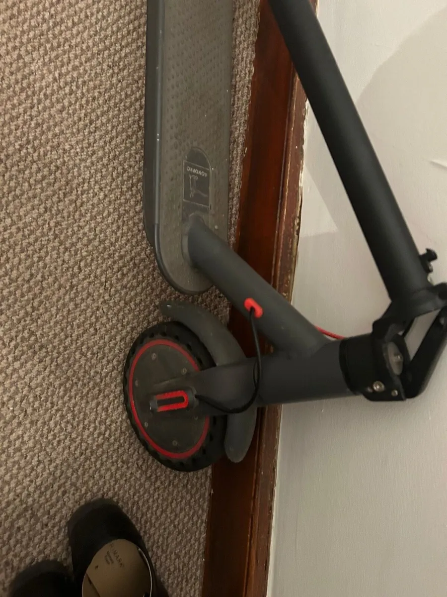 Aovopro e-scooter - Image 2