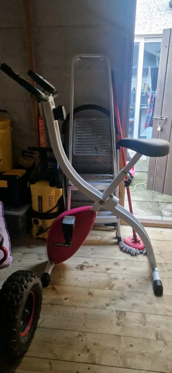 Exercise bike - Image 2