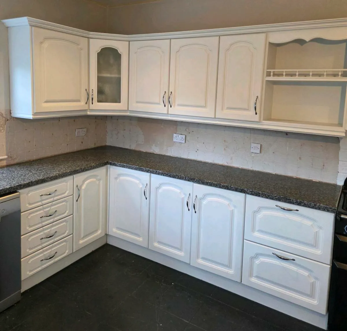 Kitchen Units and Island - Image 1