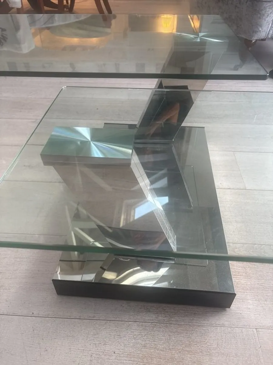 Glass coffee table - Image 3