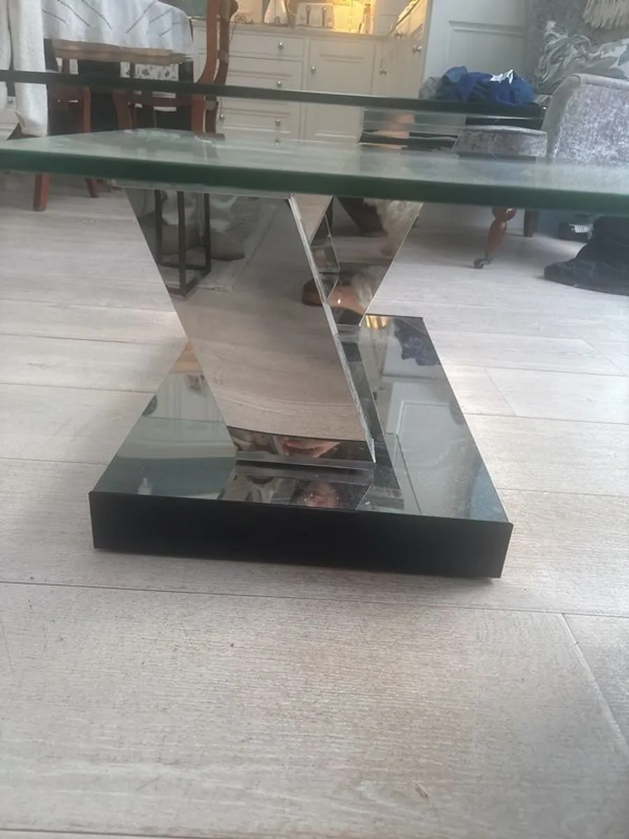 Glass coffee table - Image 4