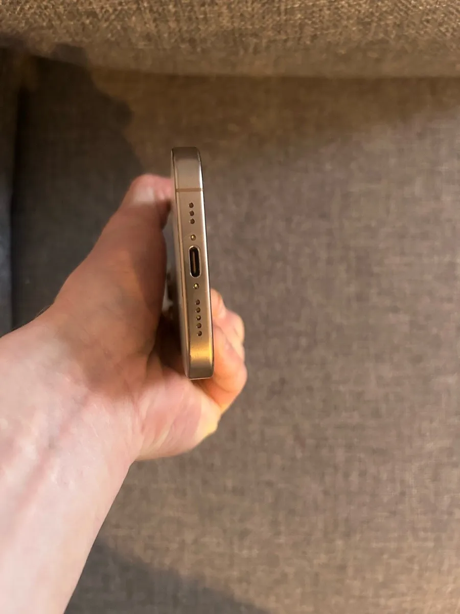 iPhone 16 pro desert titanium 128gb unlocked 91% - Image 4