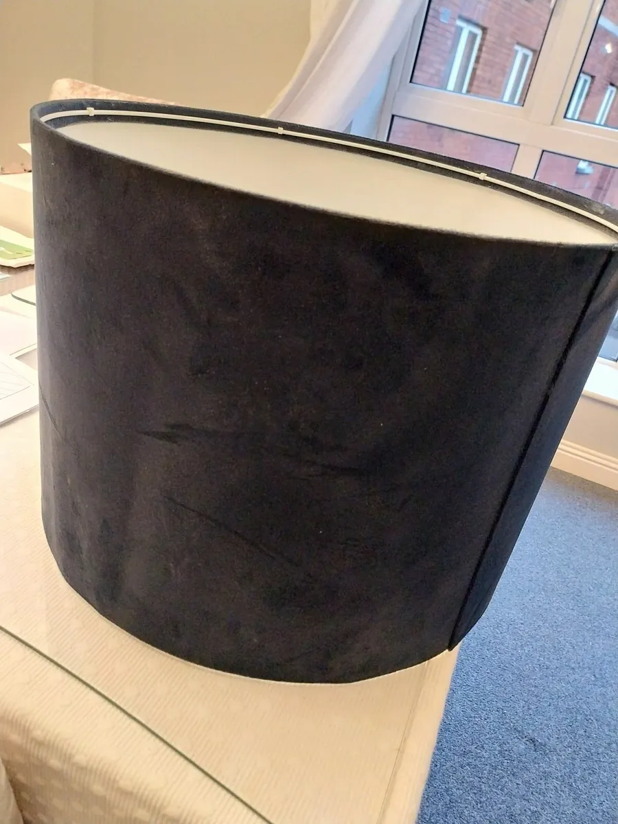 Lamp shade - Image 1