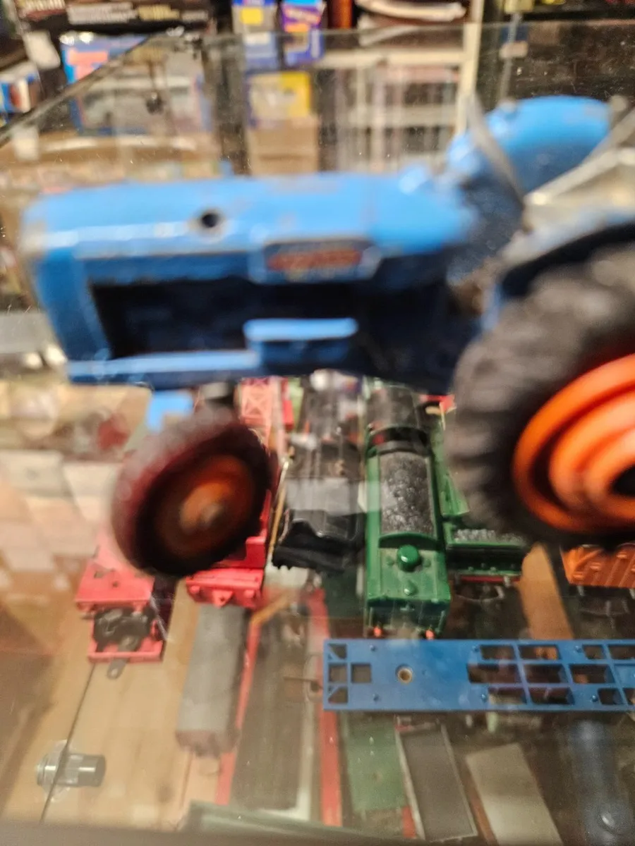 Corgi Fordson Tractor - Image 2