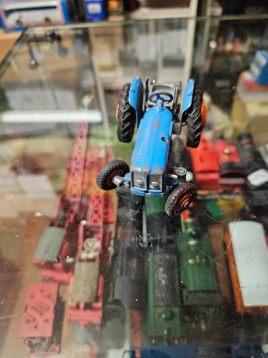 Corgi Fordson Tractor - Image 1