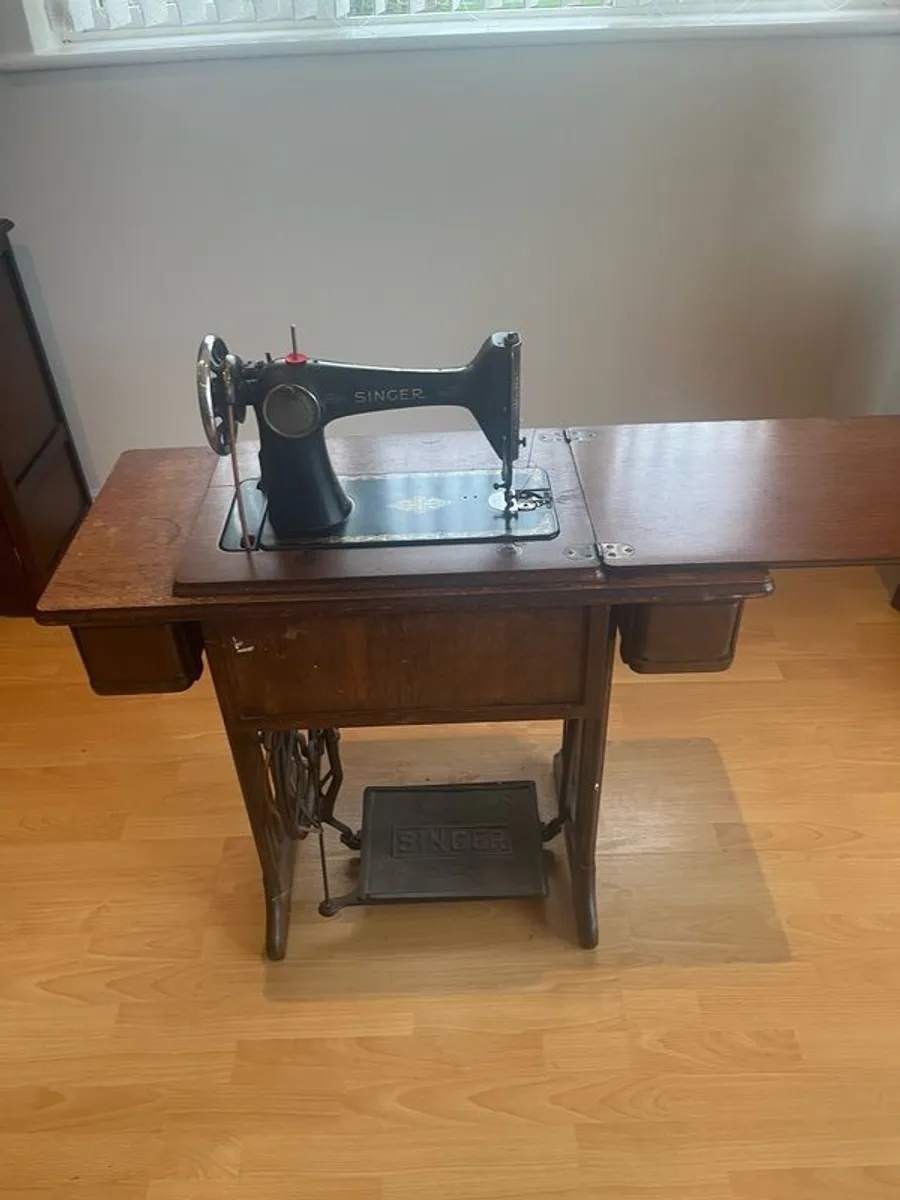 vintage singer sewing machine - Image 2