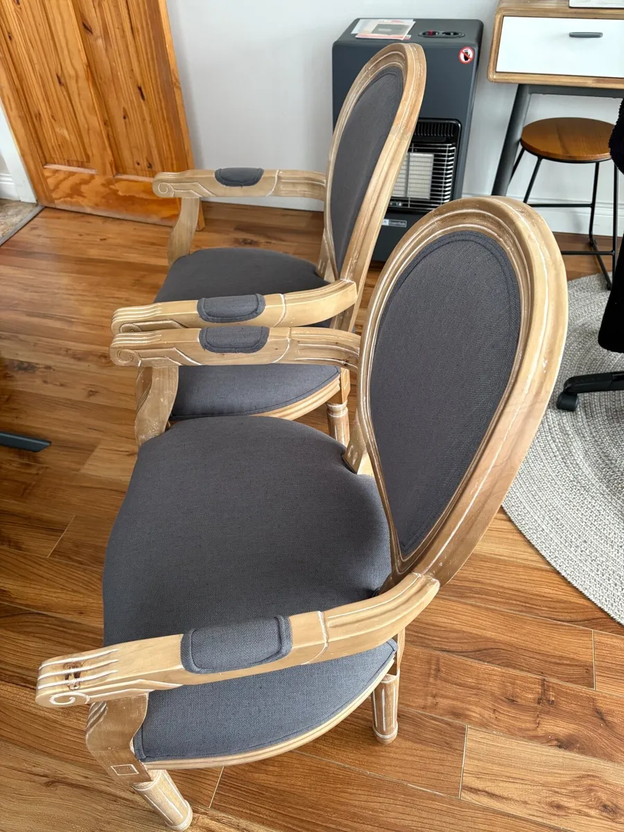 2 Dining carver chairs - as new - Image 3