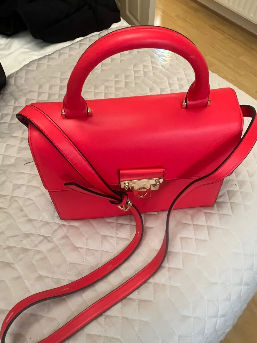 Beautiful Red M&S Handbag - Image 1