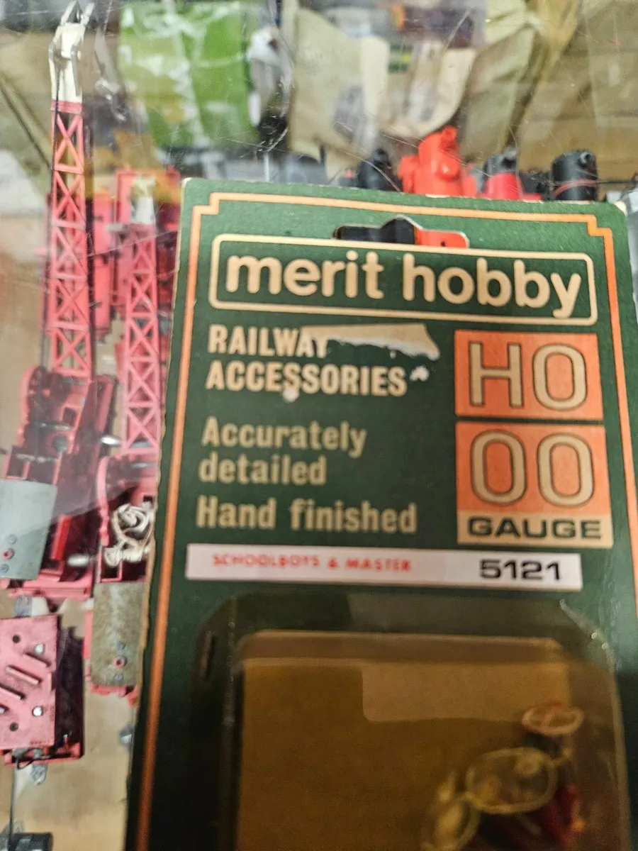 Hornby OO Gauge School Boys and Master - Image 2