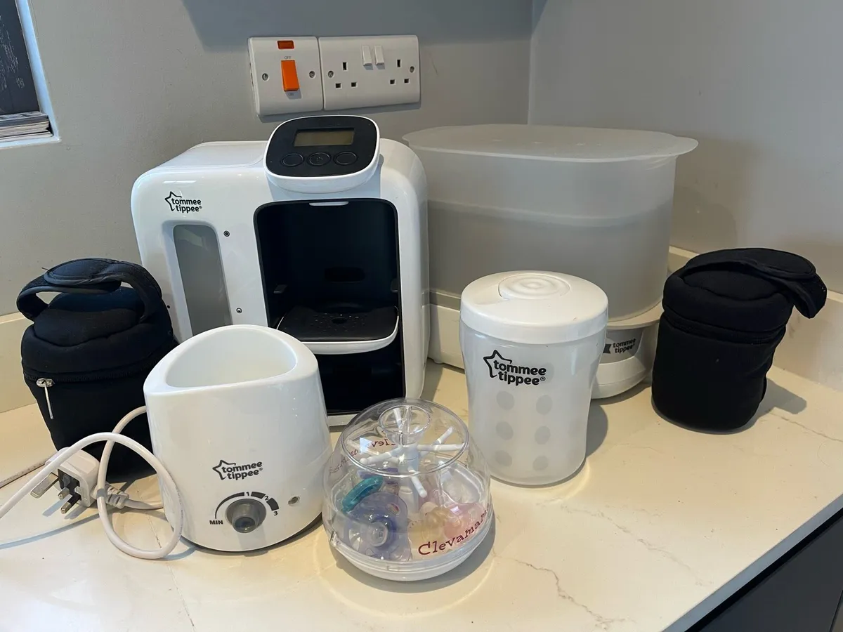 Tommee Tippee baby feeding set - Image 1