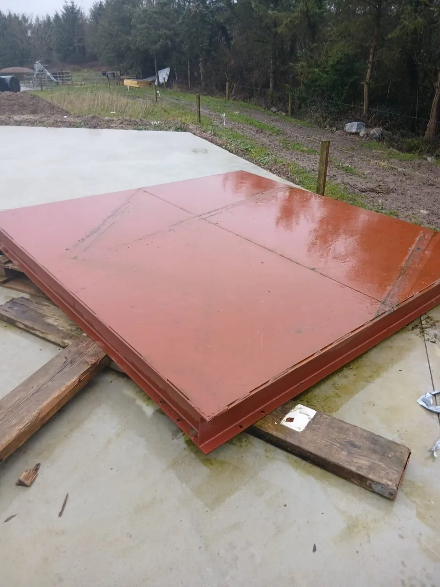 9500 litre water tank and 9ft stand - Image 3