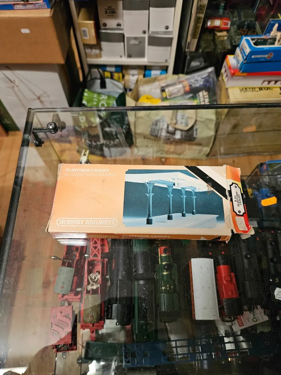 Hornby OO Gauge Station Canopy - Image 1