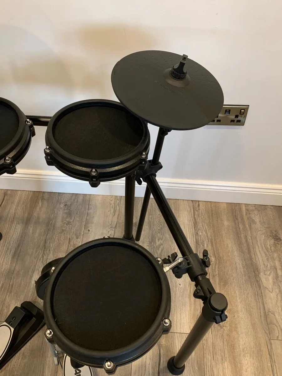 Alesis Nitro Mesh drum kit - Image 4