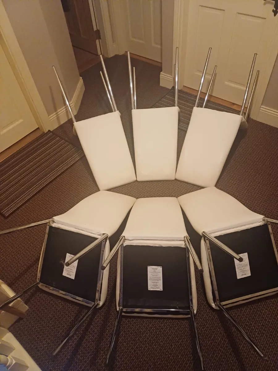 6 Kitchen Chairs - Image 3