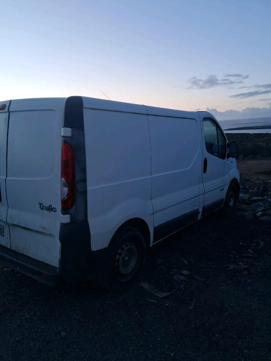 Renault traffic - Image 2