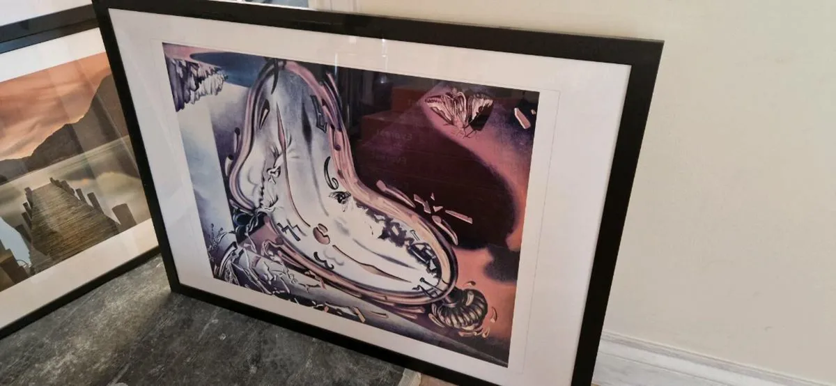 3 foot wide pictures x 3 in frames - Image 1