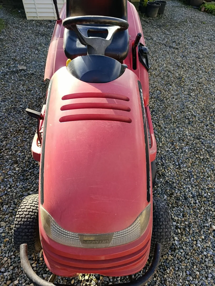 Honda ride on mower - Image 2