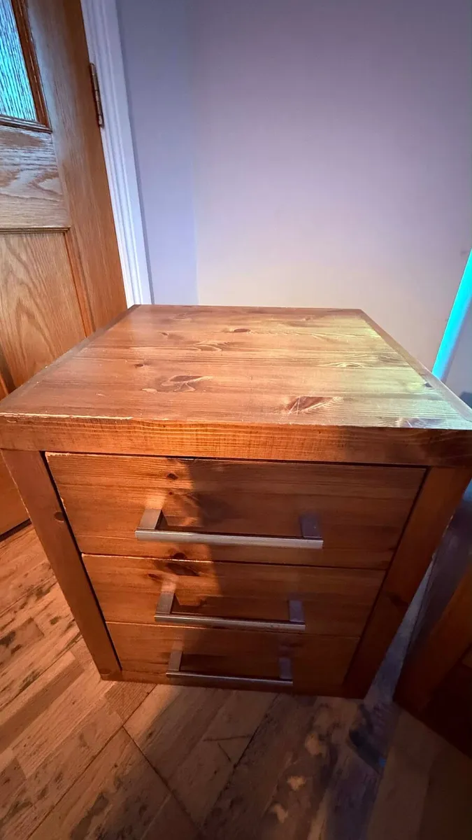 Cabinets x 3 - Image 2