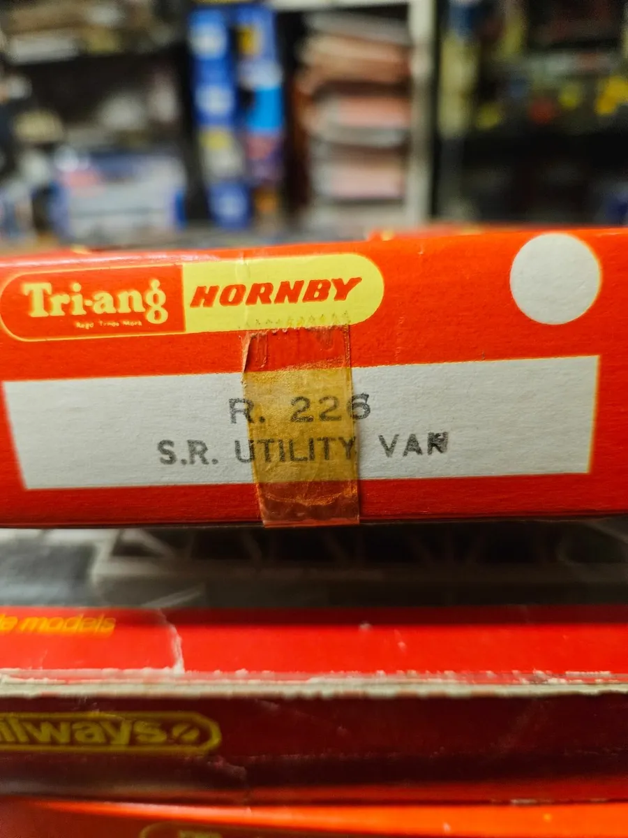 Hornby Triang OO Gauge Utility Van - Image 2