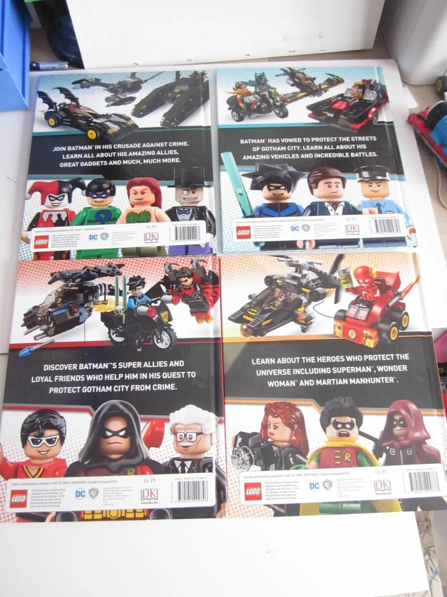 LEGO DC Comics Super Heroes Collection 10 Book Box - Image 4