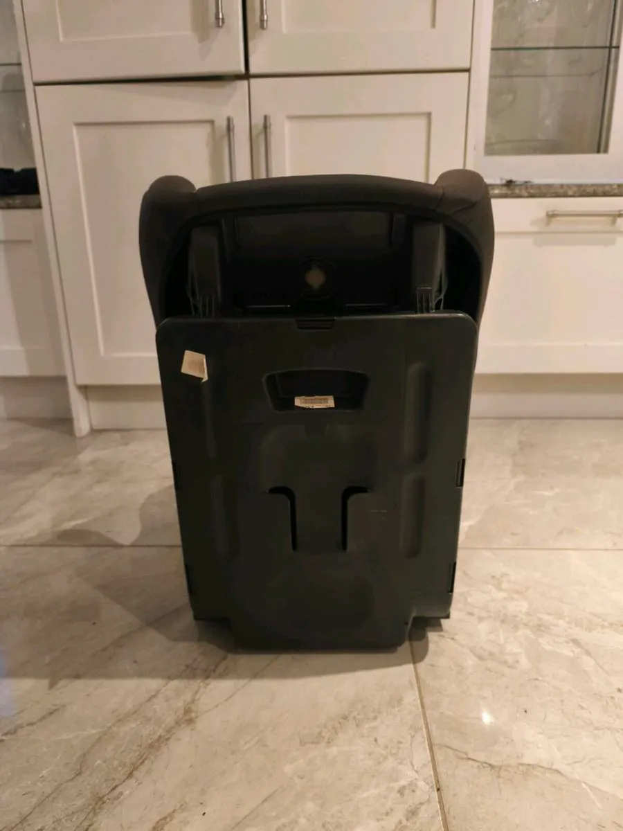 Mothercare car seat 0 -18kg - Image 3