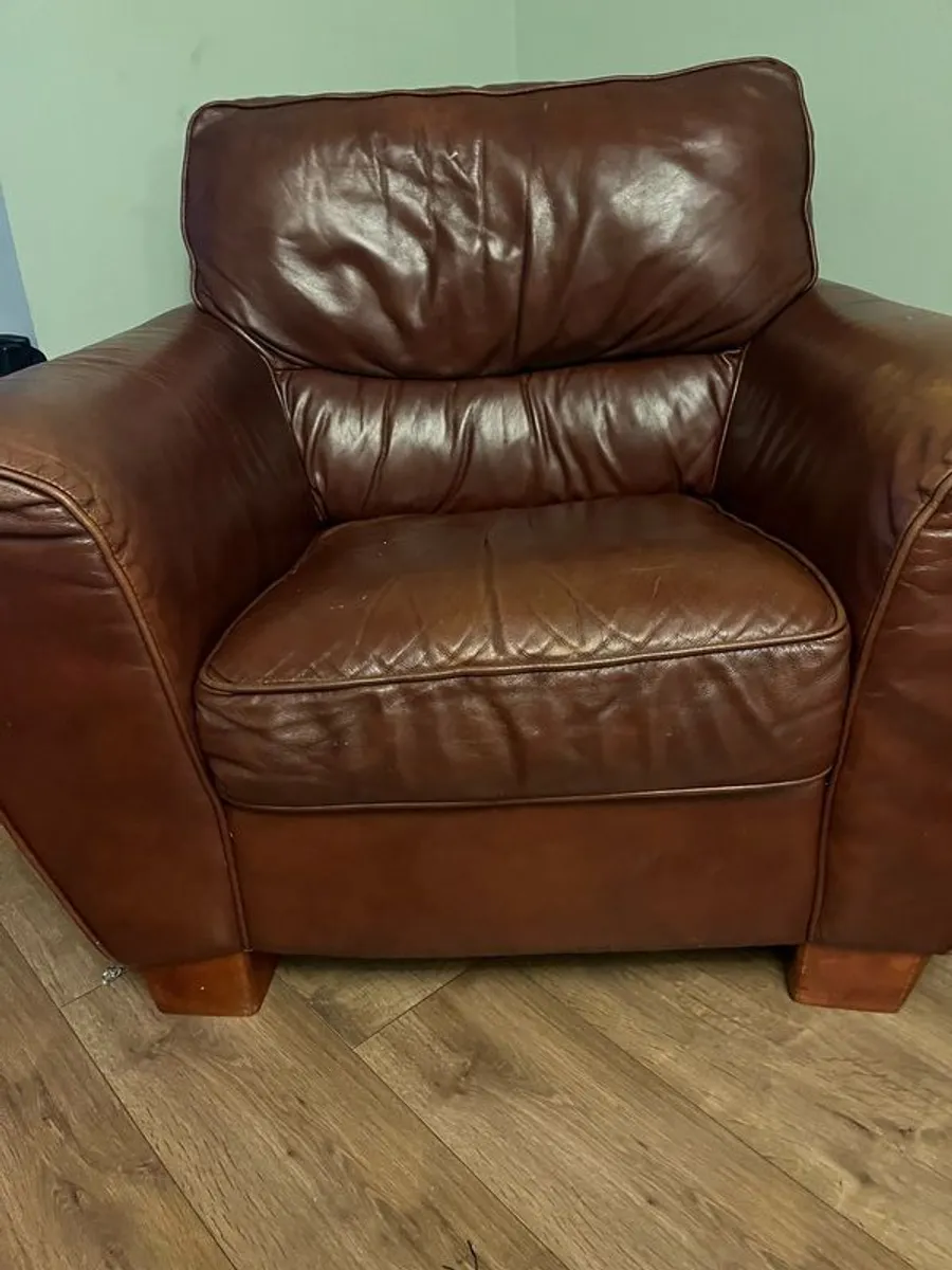 sofa brown leather 3 seater + 2 arm chairs - Image 2