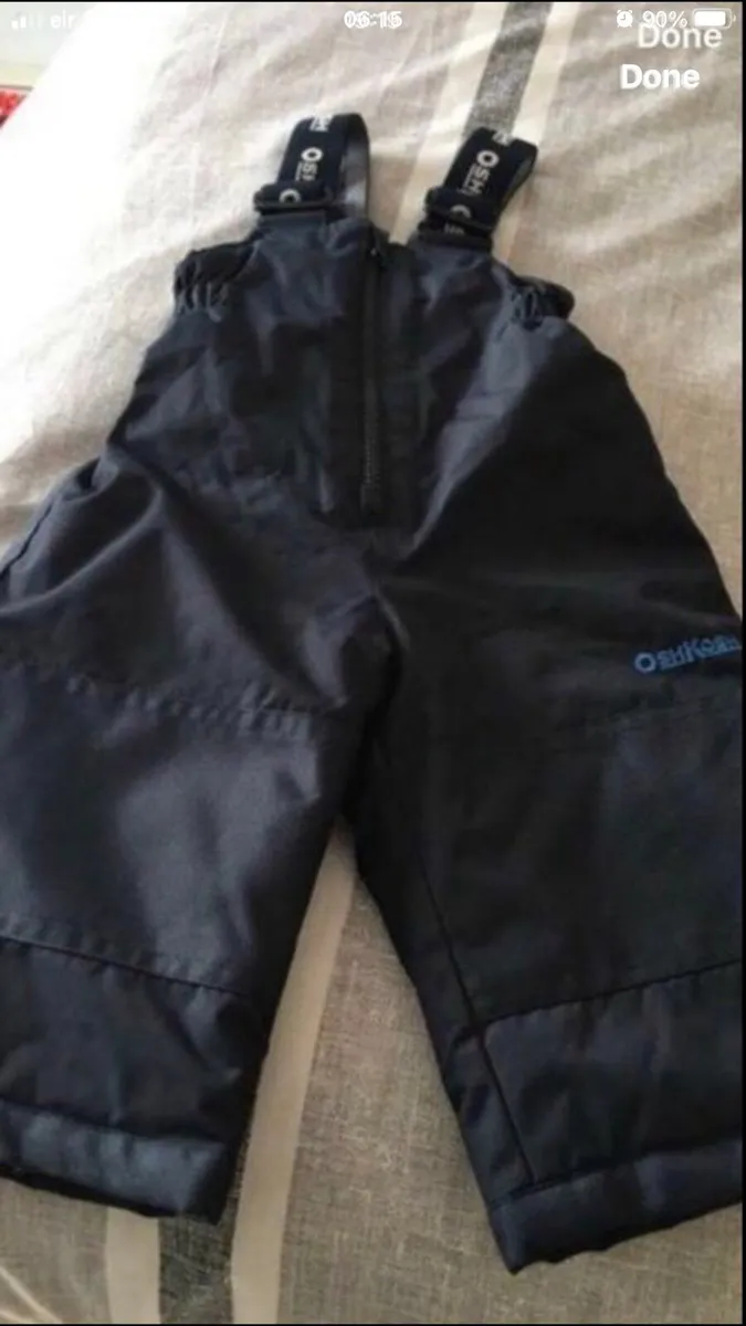 Boys oshkosh trousers 12/18 mths €10 - Image 1