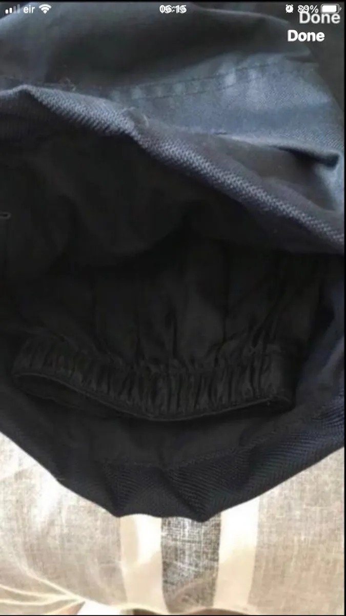 Boys oshkosh trousers 12/18 mths €10 - Image 3