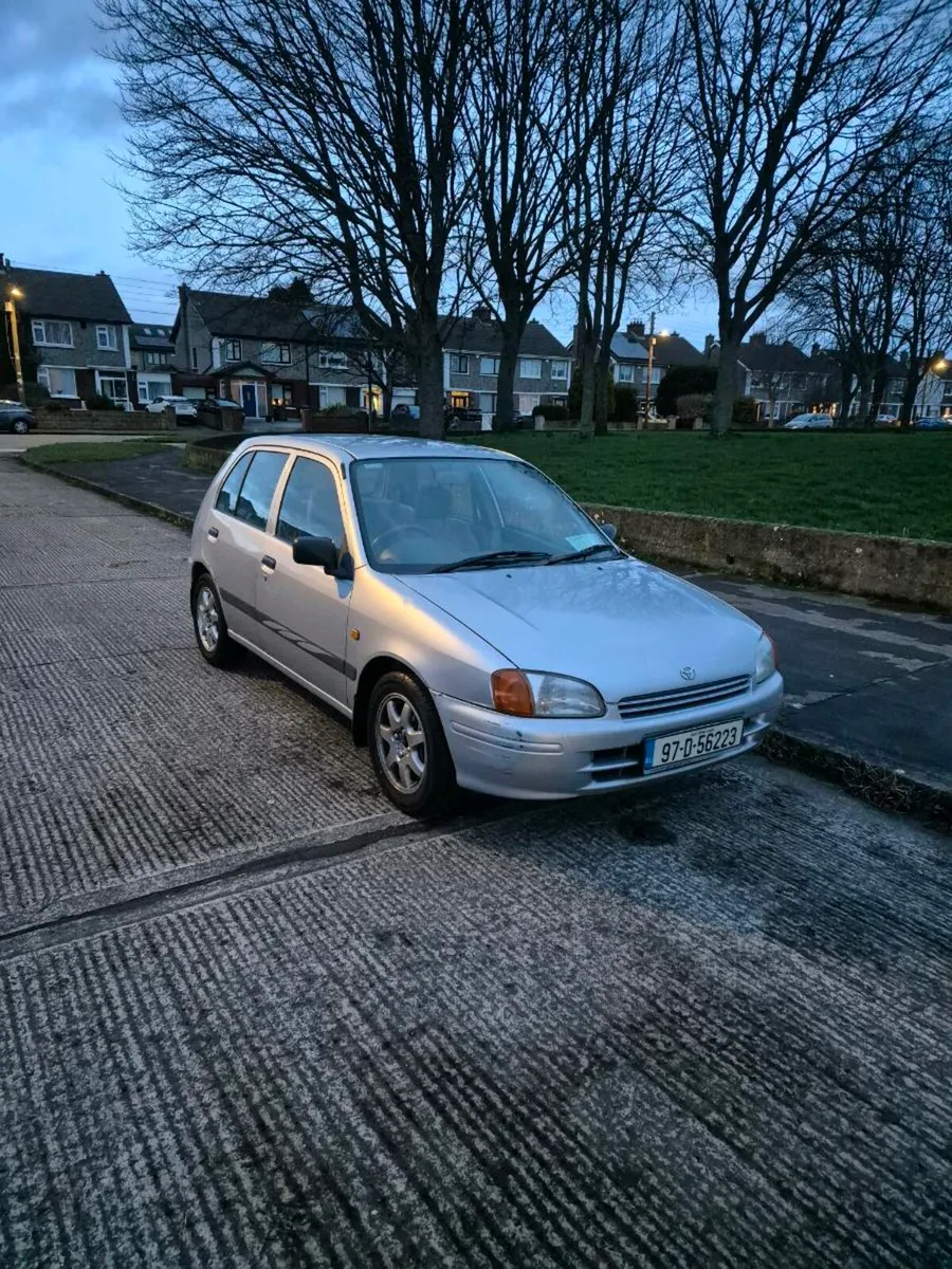 Toyota starlet - Image 1